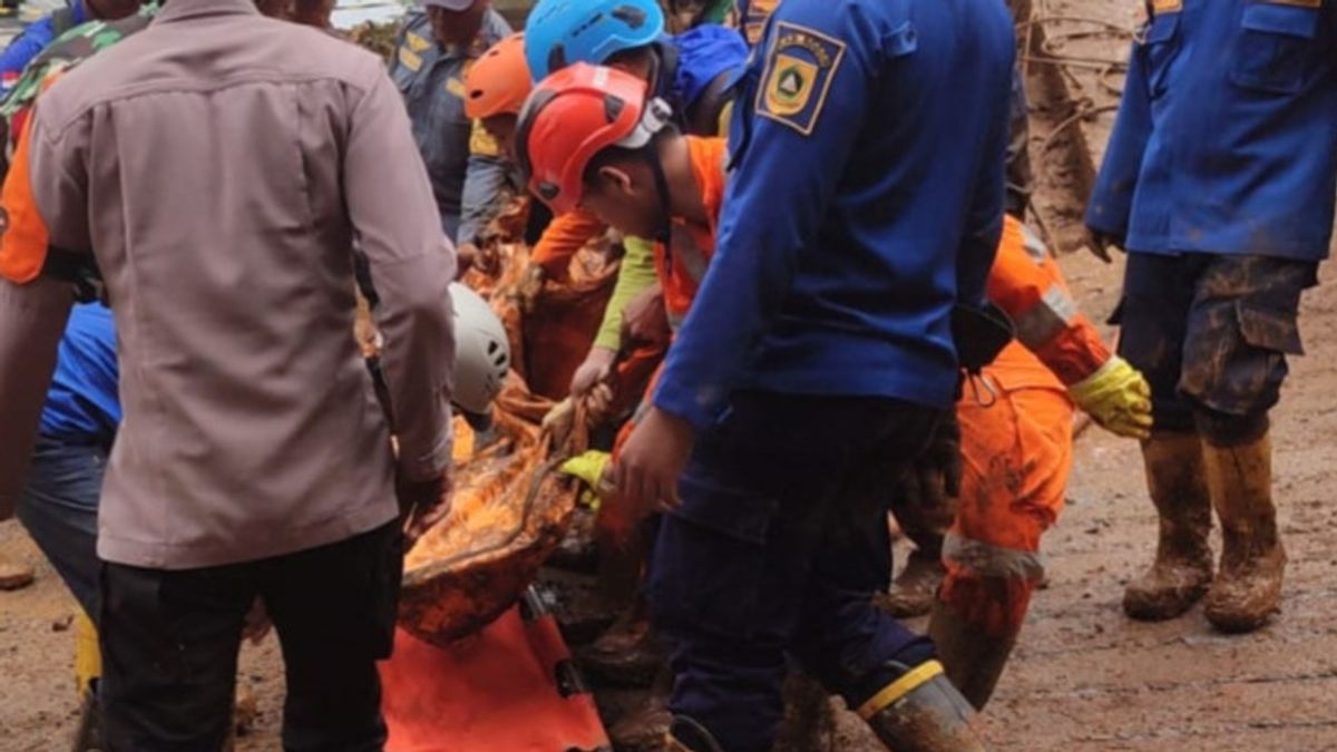 Seorang Pemancing Hilang Tergerus Tebing Longsor, Masih Dalam Pencarian Tim SAR Gabungan