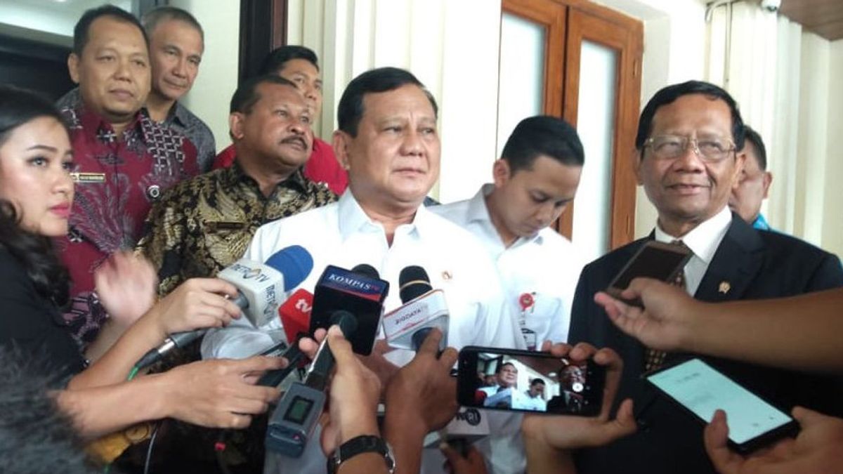 Questioning Prabowo's Attitude In Choosing To Relax In Facing Chinese Interference