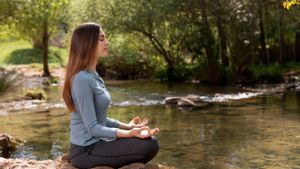 8 Manfaat Meditasi Vipassana untuk Meningkatkan Kesadaran Diri