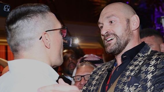 Tyson Fury promet de se préparer à 100 pour cent pour combattre Usyk après un report