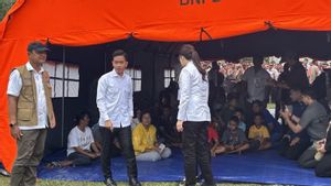 Wapres Gibran Datangi Tenda Pengungsian di Poso, Minta Aktivitas Belajar Anak Tetap Berjalan