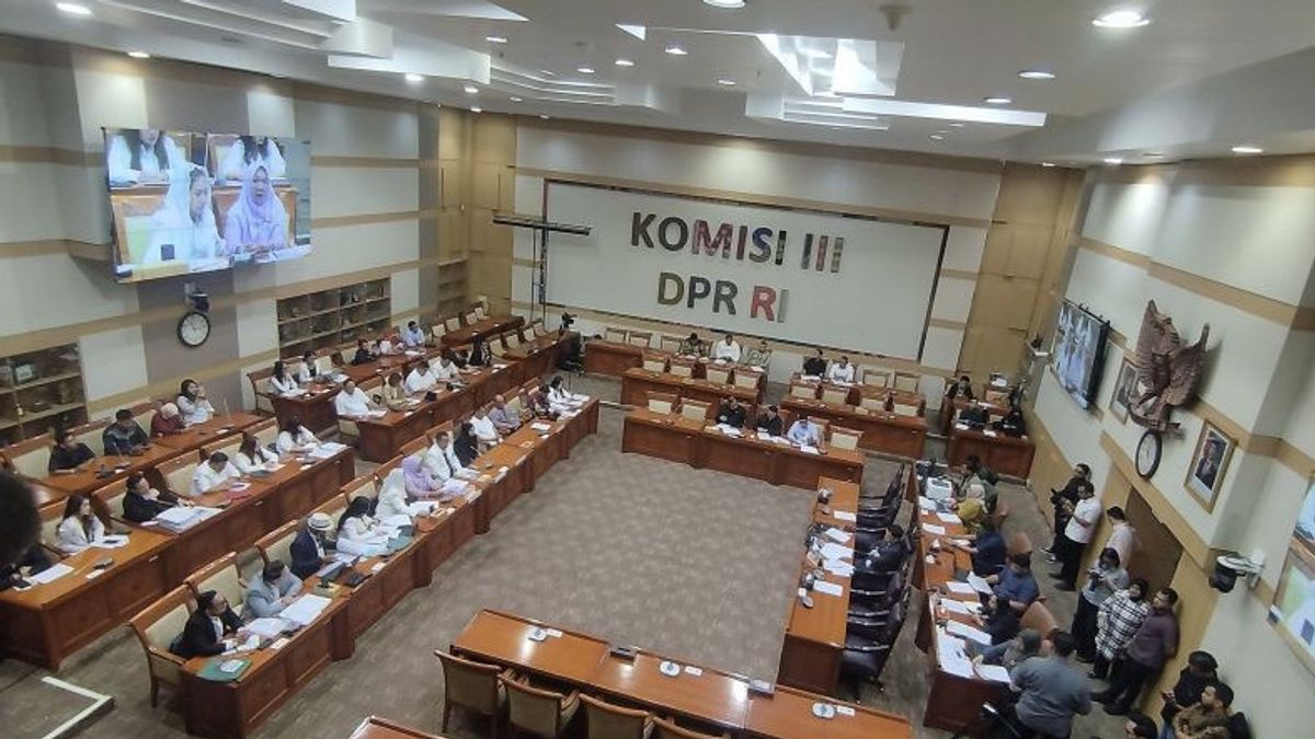 民主党第三委员会要求公平处理ABK范迪案件，将召集BNN-Kejari Batam