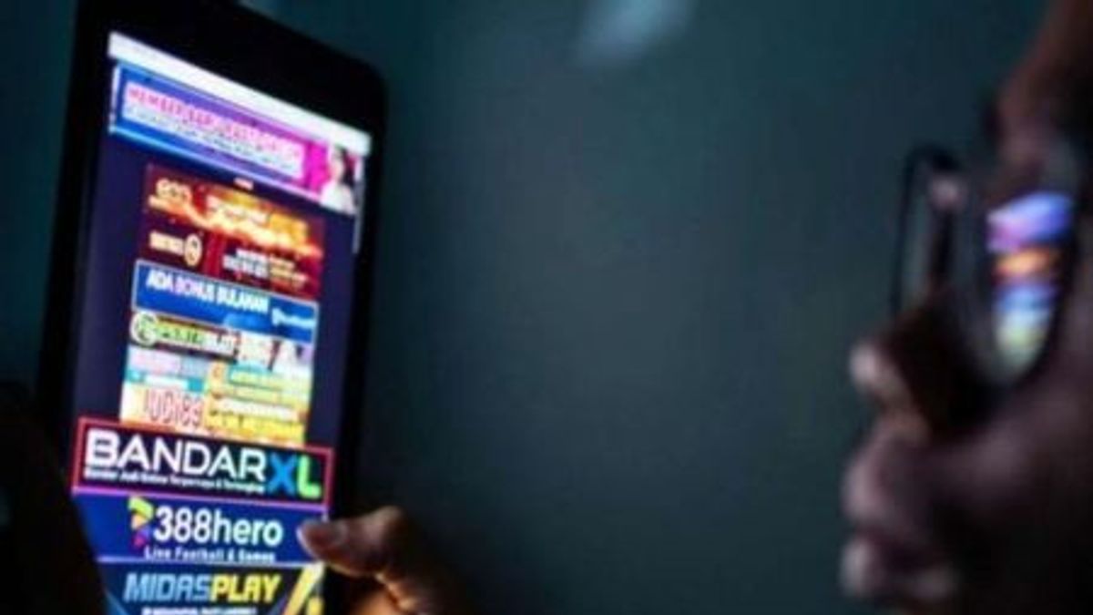 Kominfo : Les jeux d’argent en ligne sont devenus le contenu le plus utilisé sur Internet