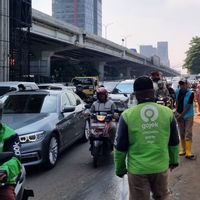 Jalan TB Simatupang Macet Parah Akibat Galian Pipa, Dishub Minta Warga Cari Rute Lain 