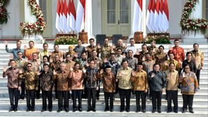 Maju Pilkada 2024, Menteri Asal PDIP Pramono Anung dan Risma Mundur dari Kabinet Jokowi