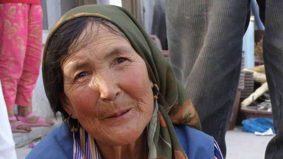 Kisah Wanita Muslim Uighur Xinjiang China yang Merasa Hidup di "Neraka"