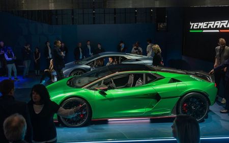 Cerita CEO Lamborghini soal Kesuksesan Pabrikan di Tengah Revolusi Kendaraan Listrik