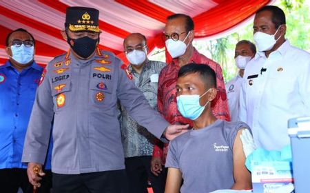 25 Ribu Buruh Bakal Disuntik Vaksin Booster, Kapolri: Penting Sekali Pastikan Kalian Sehat