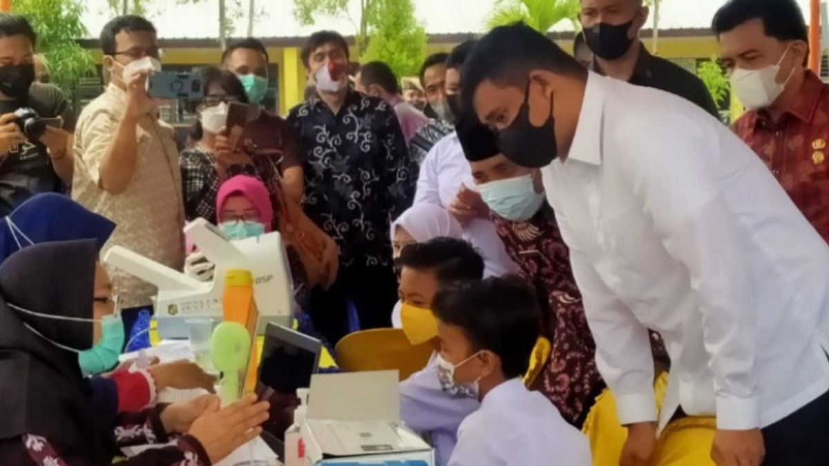 市长鲍比·纳苏蒂翁鼓励棉兰的 MSME 在课堂上崛起