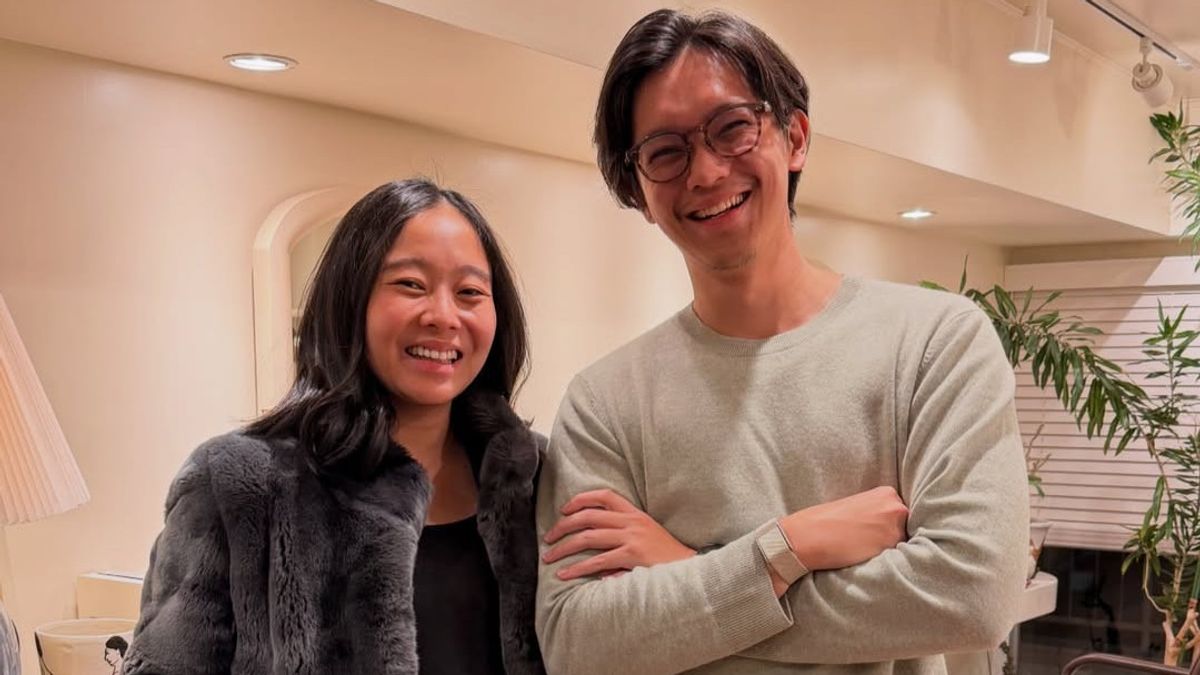 Brandon Salim dan Dhika Himawan Resmi Jadi Orang Tua