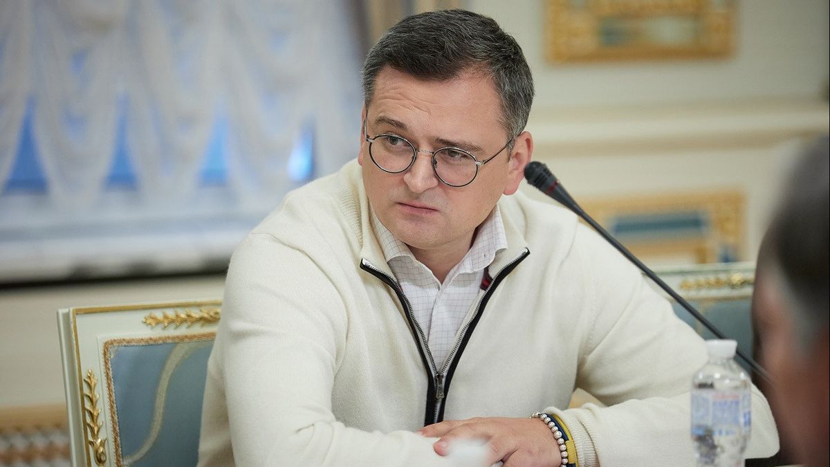 Le ministre ukrainien des Affaires étrangères dit que l’Europe ne sait pas combattre