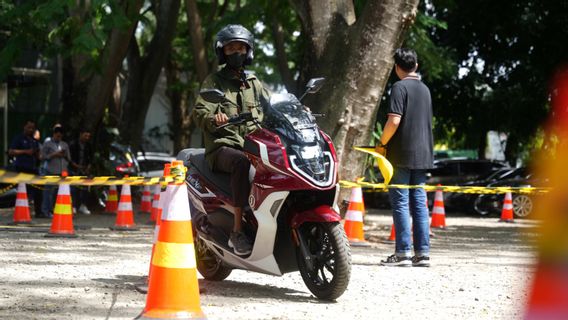 Commander des centaines d’unités, une moto électrique d’Alva One XP à partir de livraison en avril 2024