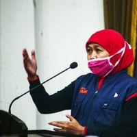  Khofifah Kembali Perpanjang PPKM Mikro Jatim hingga 5 April