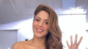 Shakira 'Serang' Gerard Pique Lewat Unggahan di Instagram: Di Tengah Patah Hati, Kami Dapat Terus Mencintai
