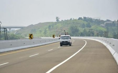 Baru Diresmikan, Ini Sejarah Tol Bocimi yang Longsor karena Air