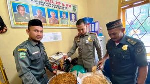 Satpol PP Aceh Sita Makanan dari Pedagang yang Jualan Siang Hari saat Puasa, Bakal Dicambuk