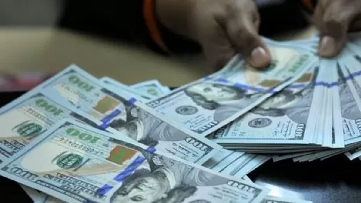 BIは、週に最大9,500億ルピアの外国資本流出を記録しました