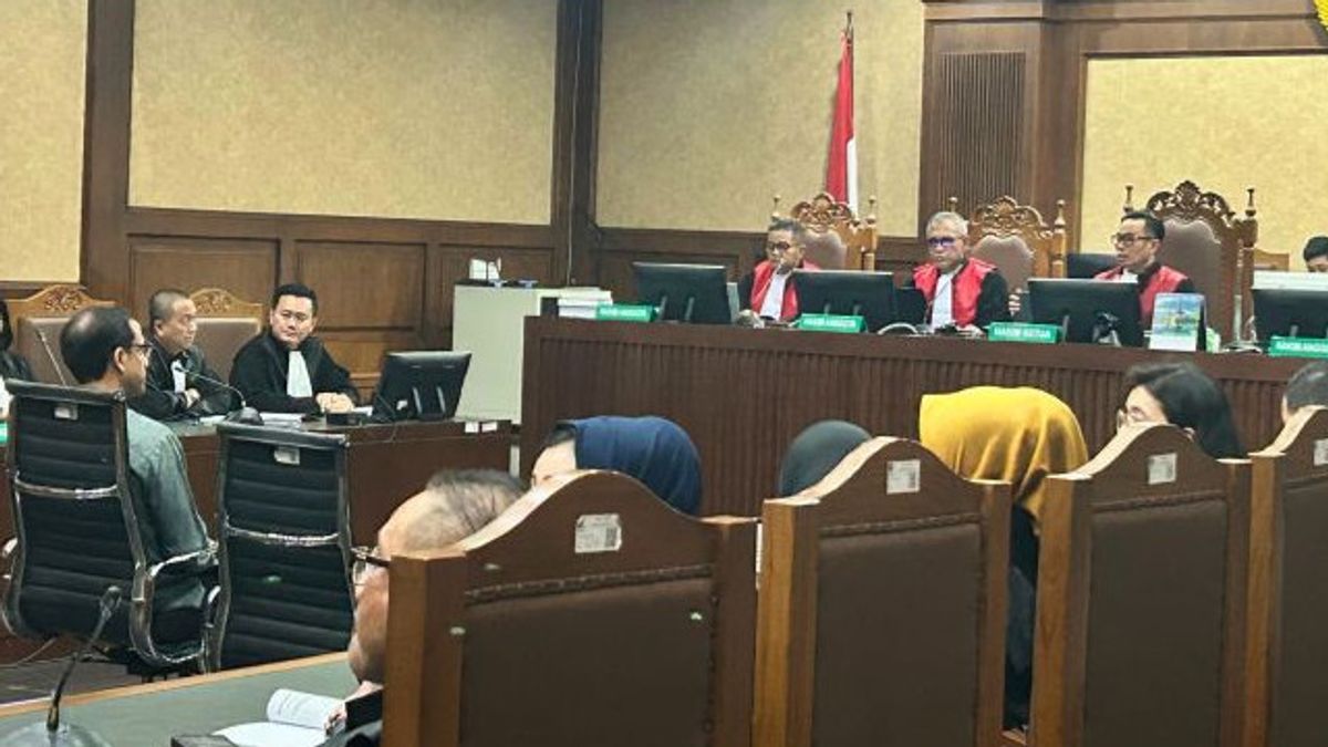 Hakim Terapkan Asas Lex Mitior, KUHAP Baru Berlaku di Sidang Nadiem