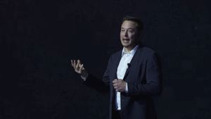 Elon Musk Akui xAI Bakal Gunakan Tweet Publik untuk Melatih Model AI-nya