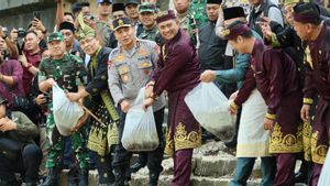 Pengukuhan Dubalang Batang Kuantan Tandai Kolaborasi Adat dan Aparat dalam Gerakan Green Policing