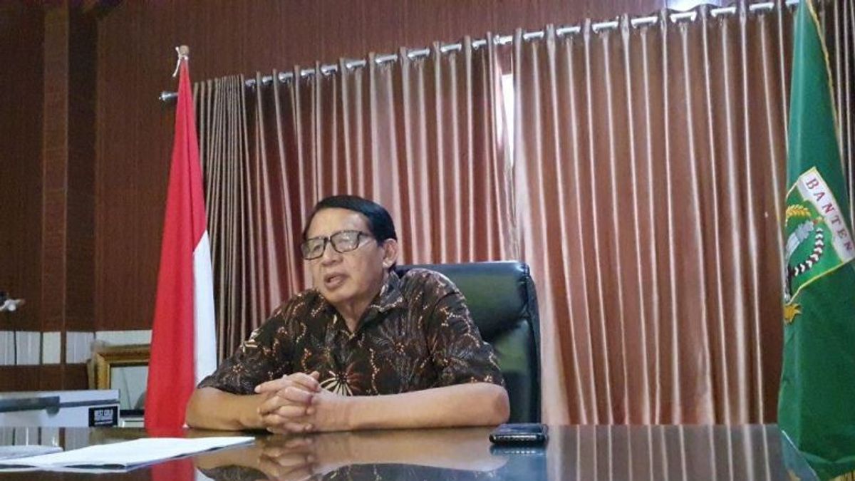 Le Gouverneur De Banten Regrette L’action De Masse Du Travail Forcé à Entrer Dans Son Espace De Travail