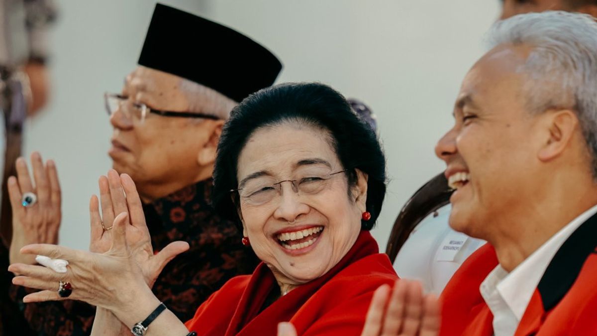 Megawati Rayakan Usia ke-77 Tahun, Ganjar: Salam Metal Bu, Sehat Selalu