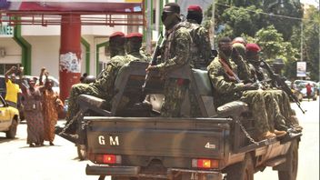 軍事軍政は、ギニアの国政と地方選挙に立候補するメンバーを禁止します