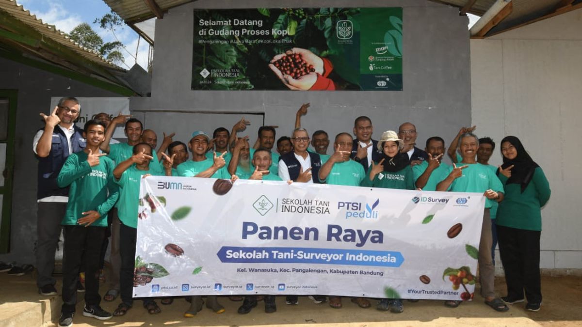 Surveyors Indonésie développe un programme Wanasuka puissant « De la récolte du café à l’entrepôt d’ engrais et de la chalandise »