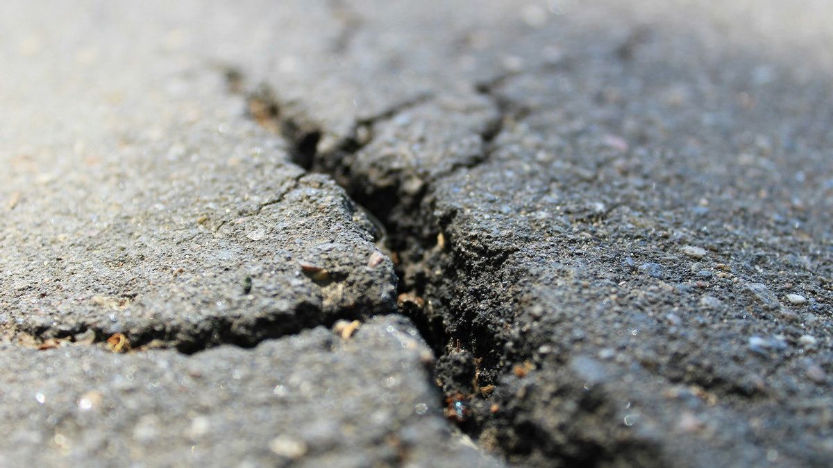 Masyarakat Jepang Diimbau Waspada Usai Gempa Magnitudo 7,5 Senin Malam