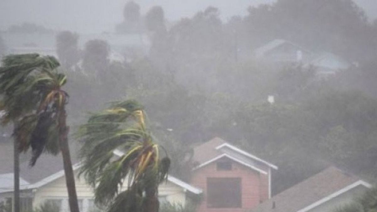 BMKGは3日間NTTの極端な天気について住民に思い出させる