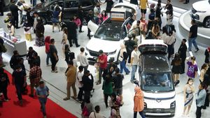 الاستطلاع: يتراوح سعر السيارات الكهربائية الجذابة للمستهلكين بين 200 و 300 مليون روبية إندونيسية