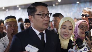 リドワン・カミル、アタリア・プララティヤに多くの過ちを認めて、公に謝罪