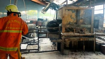 化学倉庫で火災、1人の従業員が燃え、損失14億rp1.4億