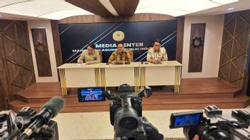 最高裁判所は、トム・レンボン判事の倫理綱領違反の報告がフォローアップされることを保証します