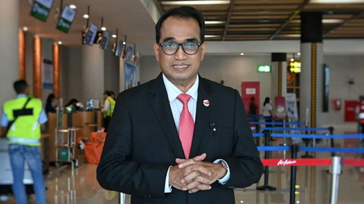 Le ministre des Transports Budi qualifie les ressources humaines de priorité pour les transports