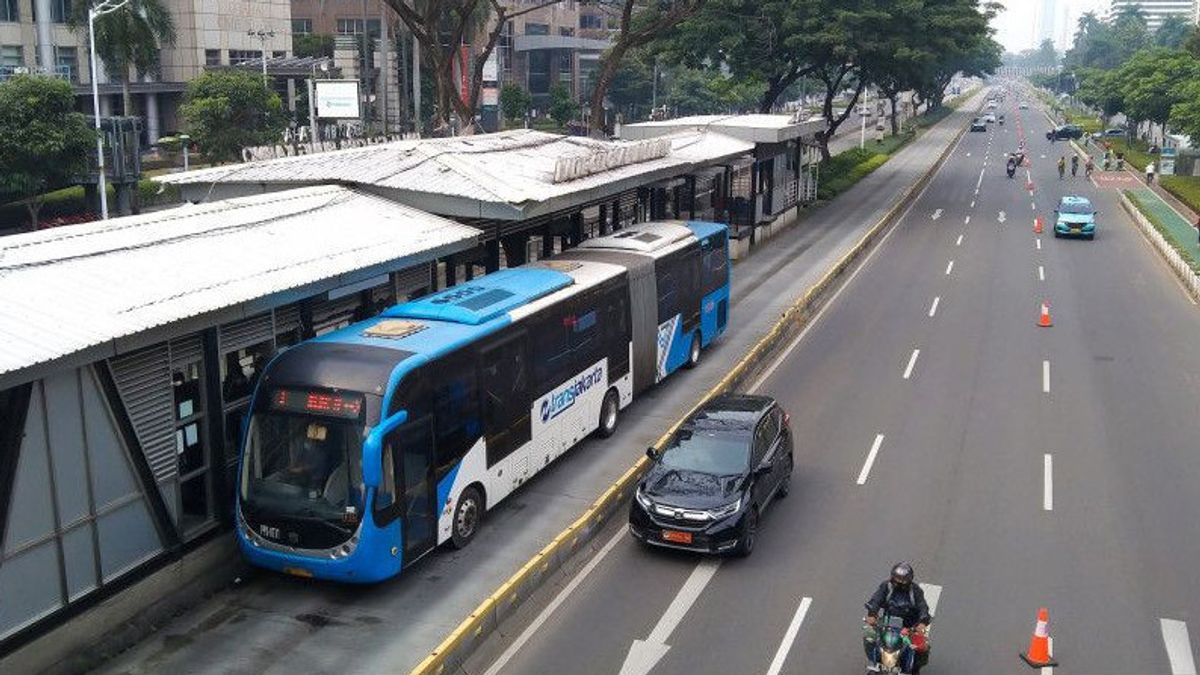 Attention! TransJakarta Closes Routes 13A Puri Beta-Blok M And 13B Puri Beta-Pancoran, Diverted To Route 13C