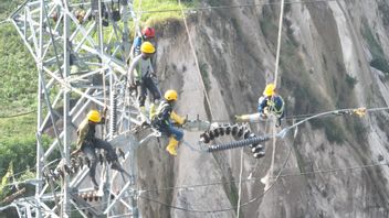 PLN تنقل خط نقل تاكنجون - بيروين لتوقع حفرة في التربة