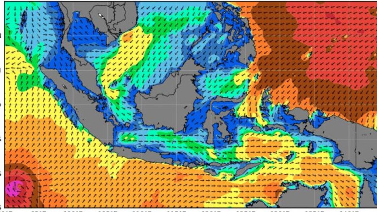 インドネシア海域で最大4メートルの高波の警告