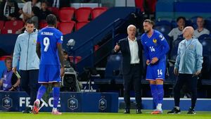 Pelatih Timnas Perancis Enggan Berseteru dengan PSG terkait Cederanya Dembele dan Doue
