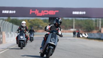 Niu NX Hyper Bukukan Rekor Lap Tercepat Sepeda Motor Listrik di Sirkuit F1 Shanghai