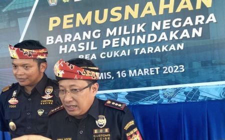 Bea Cukai Tarakan Musnahkan 17 Bal Pakaian Bekas