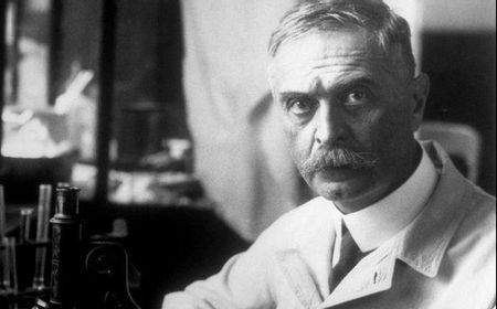 WHO Ingin Kita Donor Darah Mengikuti Ilmuwan Jerman Karl Landsteiner dalam Sejarah Hari Ini, 14 Juni 2004