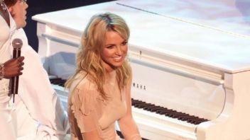 Britney Spears बेचता है अपने संगीत कैटलॉग को असाधारण मूल्य के साथ