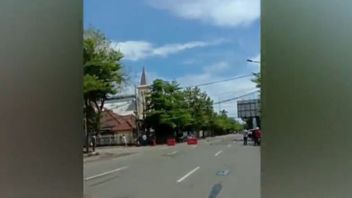 Lieu De L’explosion De La Cathédrale De Makassar Se Trouve à Proximité De Deux Postes De Police Et D’un Hôtel De Ville
