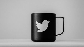 الخوارزمية وتغييرات الخصوصية في أبل جعل عائدات إعلان تويتر ترتفع