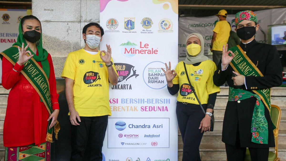 Journée Mondiale Du Nettoyage 2021, Mouvement National Pour Ramasser Le Plus De Déchets à La Maison, Entrant Dans Le Record De L’Indonésie