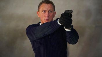 Already Hanging A Pistol And Watch, Producers Haven't Found A Replacement For Craig's Daniel 'James Bond' At Agent 007