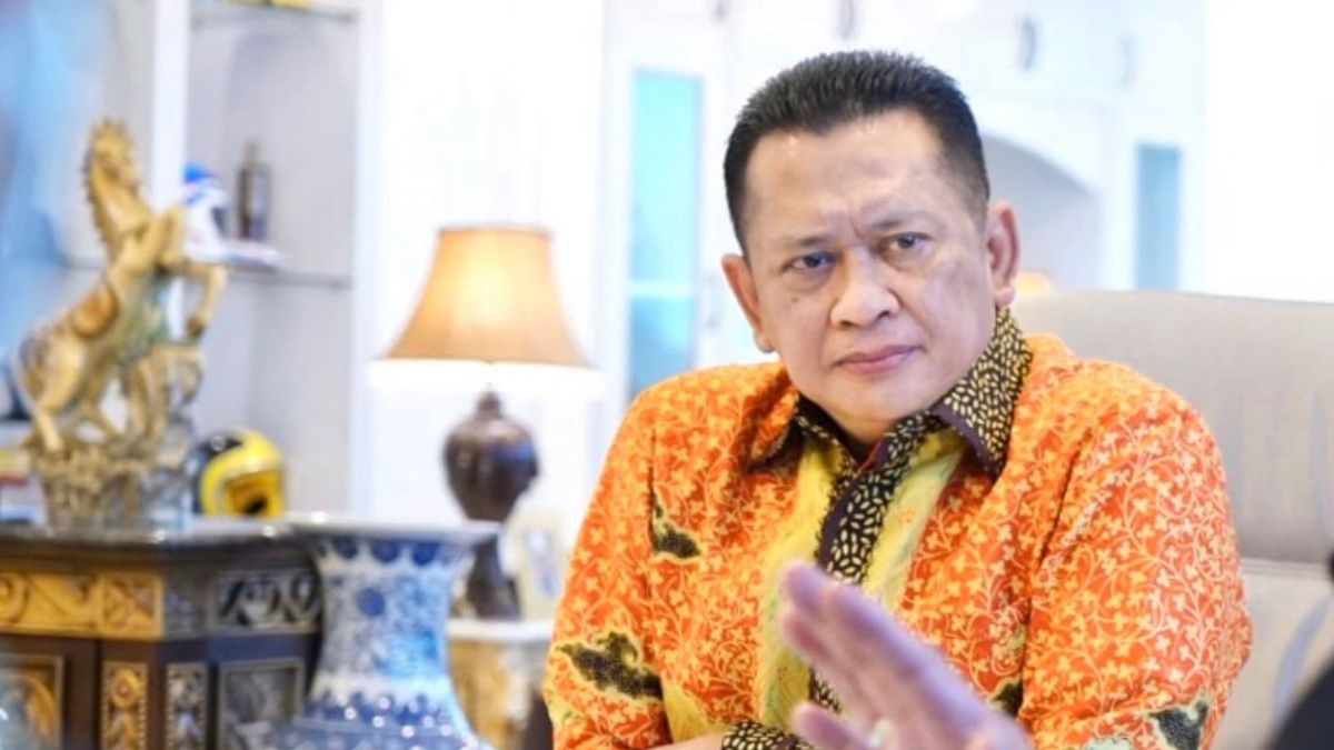Bamsoetが経済大臣にインドネシアの失業を克服するために迅速に行動するよう促す