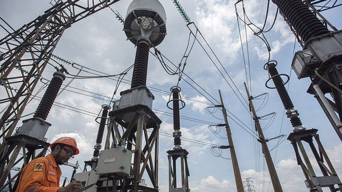 ハリケーンに見舞われ、PLNリアウは1,714の変電所を修復しました