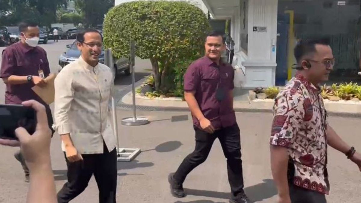 Nadiem appelé Jokowi au palais au milieu de la polémique UKT mahal